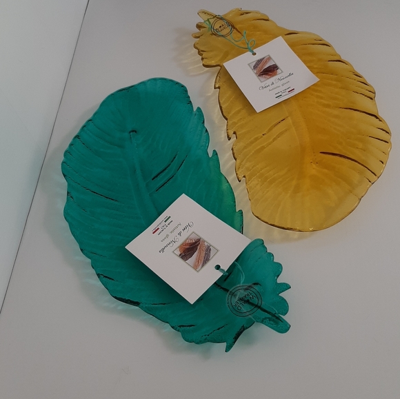Vetri di Nennella Artistic Glass Leaf Plates, Trinket dish - Picture 6 of 16